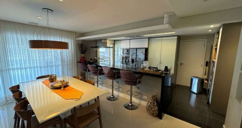 Apartamento á venda no Bosque da Saúde de 194m², 3 suítes e  varanda gourmet