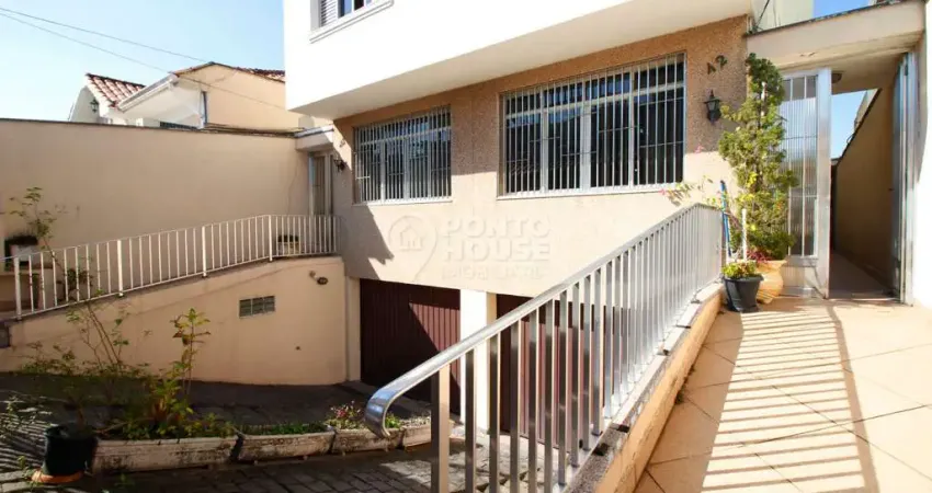 Sobrado à venda com 169m² no Bairro da Saúde, 3 dormitórios, 1 suíte