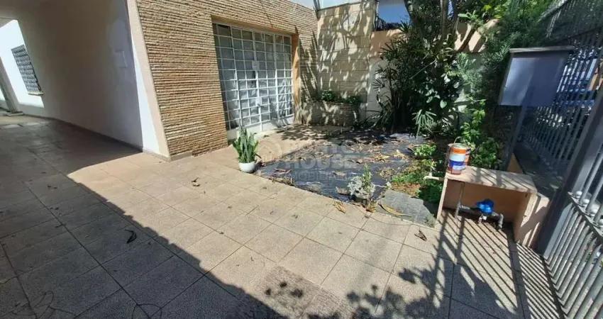 Casa à Venda Planalto Paulista 3 Dormitórios, 3 Vagas, Vaga, 175 m² Para Reforma