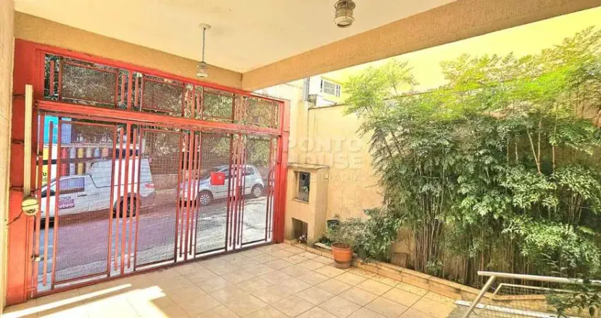 Sobrado à venda na Jabaquara com 4 dormitórios, 1 suíte e 2 vagas