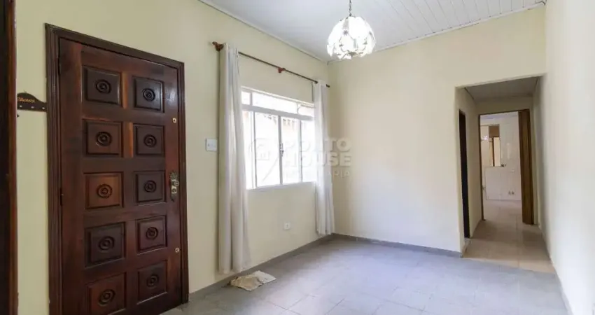 Sobrado à venda no bairro Saúde de 150m², 3 dormitórios, 3 banheiros e 1 vaga