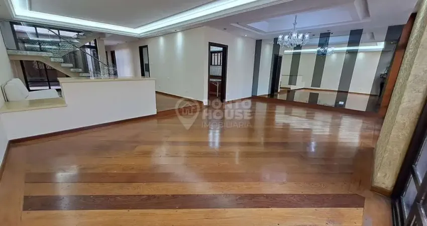 Casa à Venda no bairro Planalto Paulista, 4 Suítes, 3 Vagas, 380 m² Em Exposição