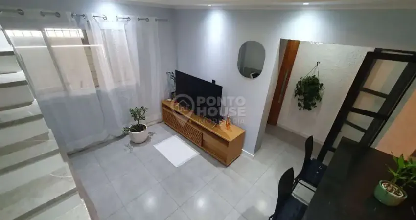 Sobrado à venda bairro Vila Santo Estefano de 2 dormitórios e 2 vagas