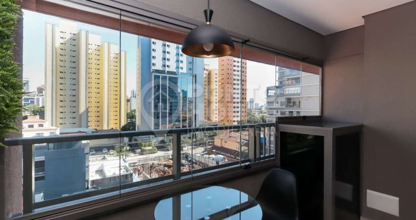 Studio mobiliado de 27m², com varanda para locação no Bairro Vila Clementino