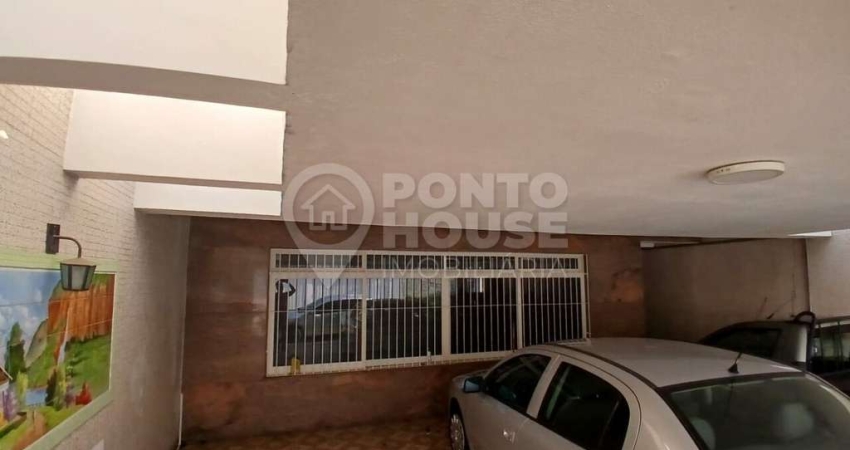 Sobrado à venda de 370 ², com 2 suítes, 4 vagas e quintal, no Jardim da Saúde