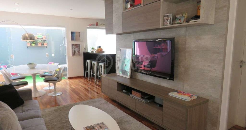 Casa à venda em condomínio bairro Vila Gumercindo de 2 dormitórios e 2 vagas