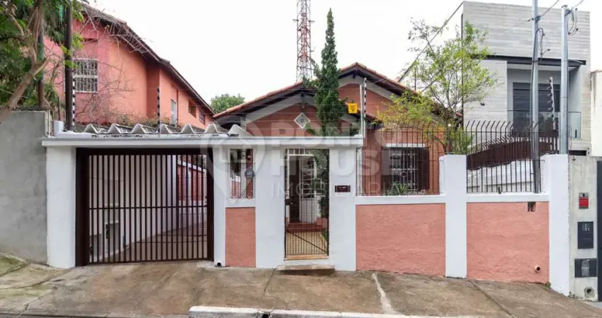 Casa à venda no Campo Belo,3 dormitórios, vaga de garagem e sistema de segurança