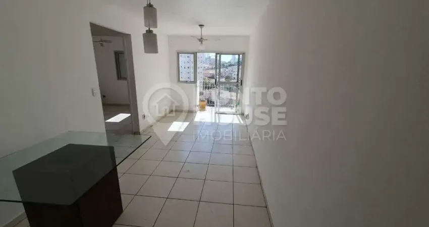 Apartamento à venda de 2 dormitórios no condomínio Jardim Aeroporto