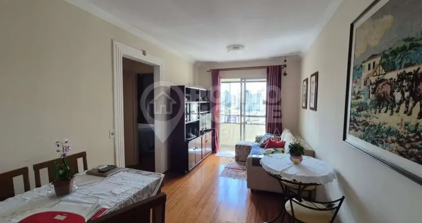 Apartamento à venda, 2 dormitórios, sacada e 1 vaga, próximo à estação são judas