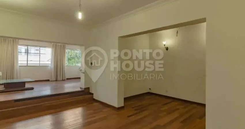 Sobrado à venda de 200m², com 3 dormitórios, suíte e 2 vagas em mirandópolis