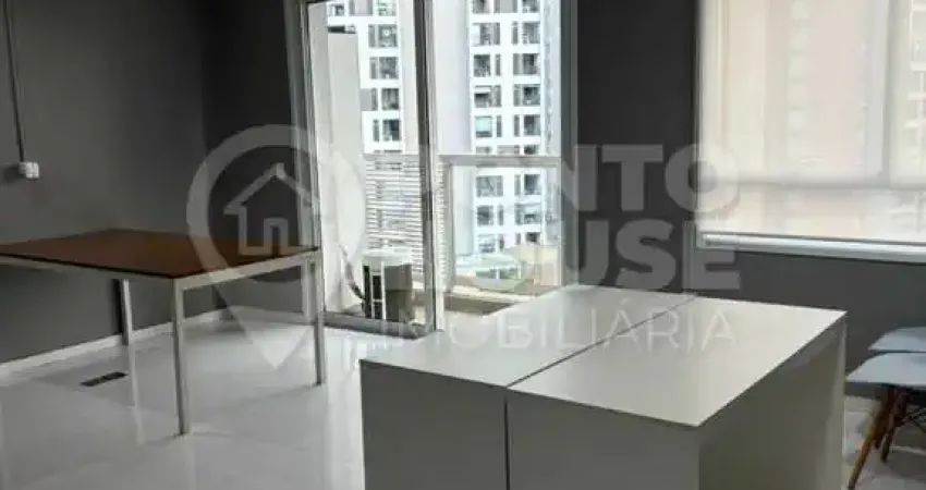 Sala comercial à venda e locação na Vila Mariana, 39m², 1 vaga, próximo ao metrô