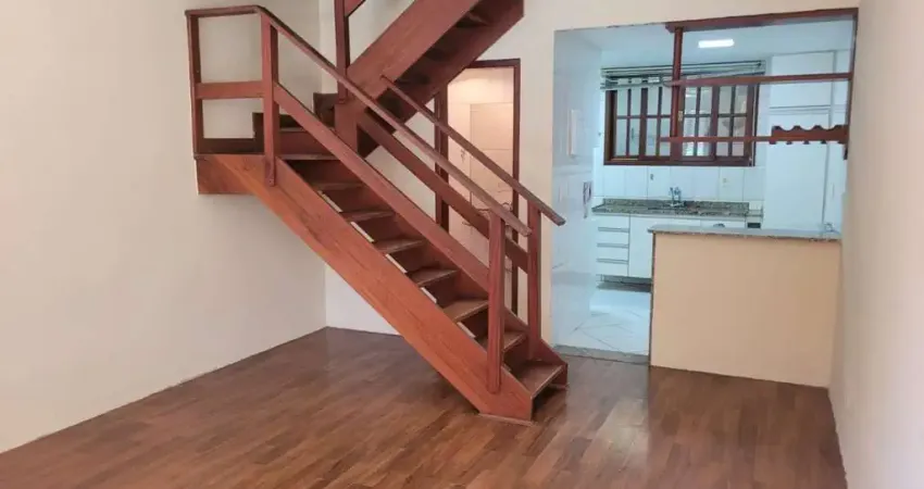 Casa em condomínio de luxo em pimenteiras, teresópolis-rj 3 quartos, 3 suítes área de 130m² fácil acesso e lazer completo
