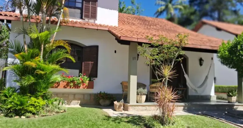 Casa em condomínio na ermitagem - teresópolis-rj: 3 quartos, 1 suíte, 2 salas, 3 banheiros, 1 vaga de garagem. ideal para toda a família!