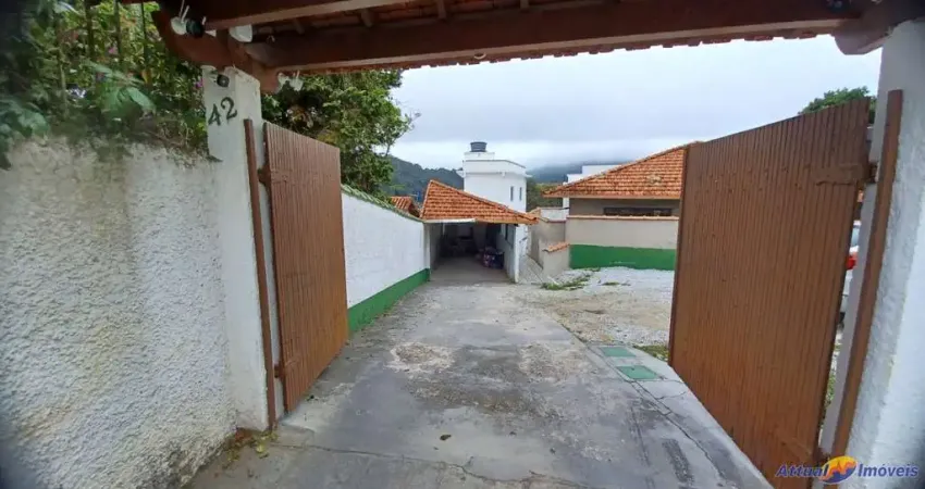Casa à venda na fazendinha: conforto e charme em teresópolis-rj! agende sua visita e realize o sonho da casa própria!