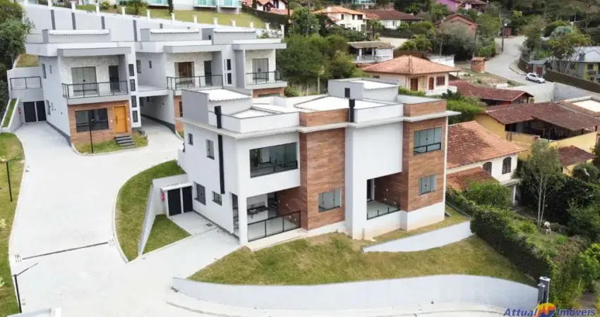Casa em condomínio à venda em teresópolis-rj: natureza e conforto a 5 minutos do centro!