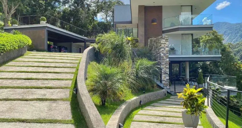 Casa de alto padrão em condomínio - quebra frascos, teresópolis/rj. luxo, conforto e segurança em 520,57 m²!venha conferir!