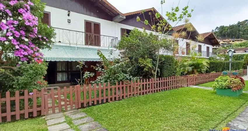 Casa em condomínio à venda na várzea, teresópolis-rj: 3 quartos, 2 salas, 3 banheiros - seu novo lar dos sonhos!