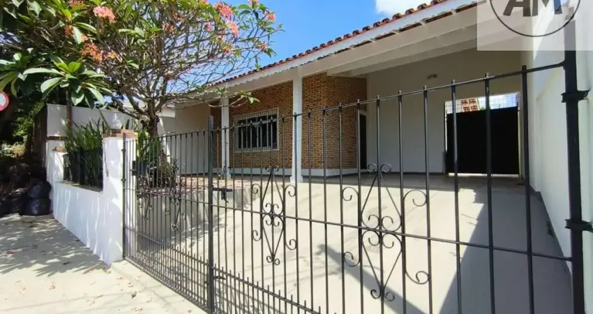Casa com 3 dormitórios, piscina e churrasqueira para alugar na vila giglio
