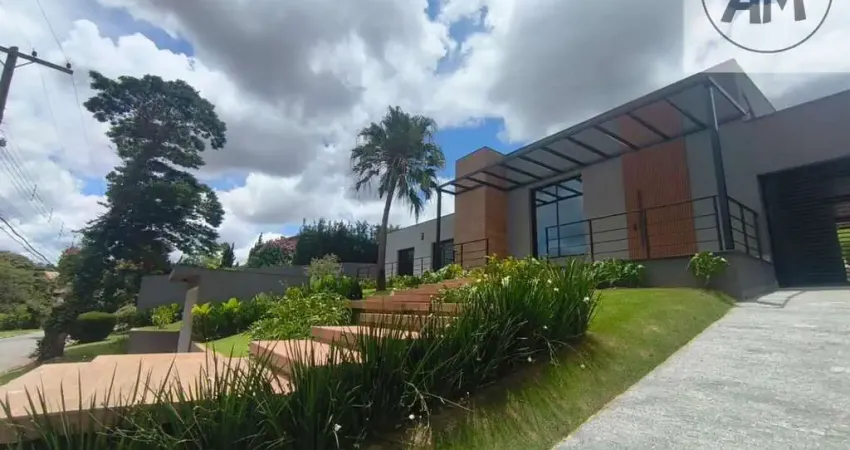 Casa para Locação no Condomínio Flamboyant - Moderna, Espaçosa e Impecável!