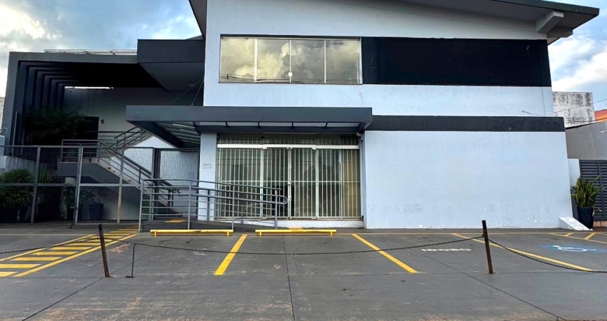 Casa comercial com 12 salas para alugar na Rua Antônio Maria Coelho, Centro, Campo Grande