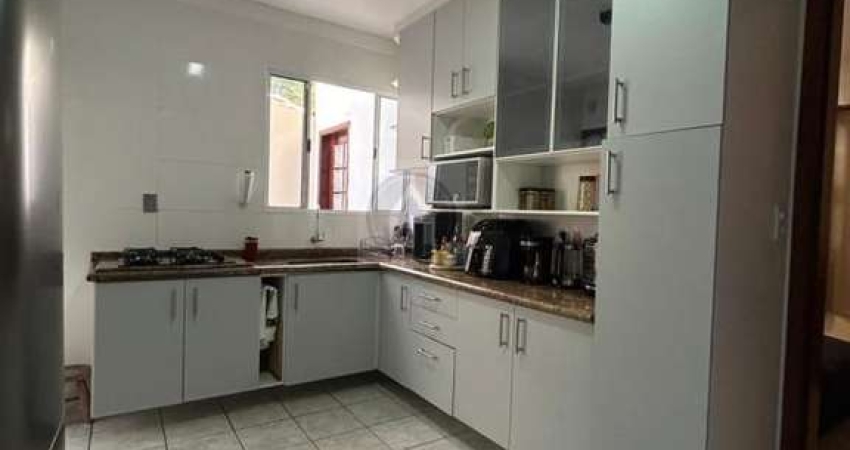 Casa para Venda em Mogi das Cruzes, Vila Suissa, 2 dormitórios, 1 suíte, 2 banheiros, 2 vagas