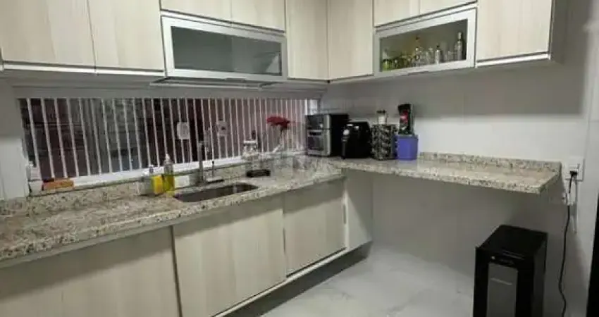 Casa para Venda em Mogi das Cruzes, Alto Ipiranga, 3 dormitórios, 1 suíte, 4 banheiros, 2 vagas