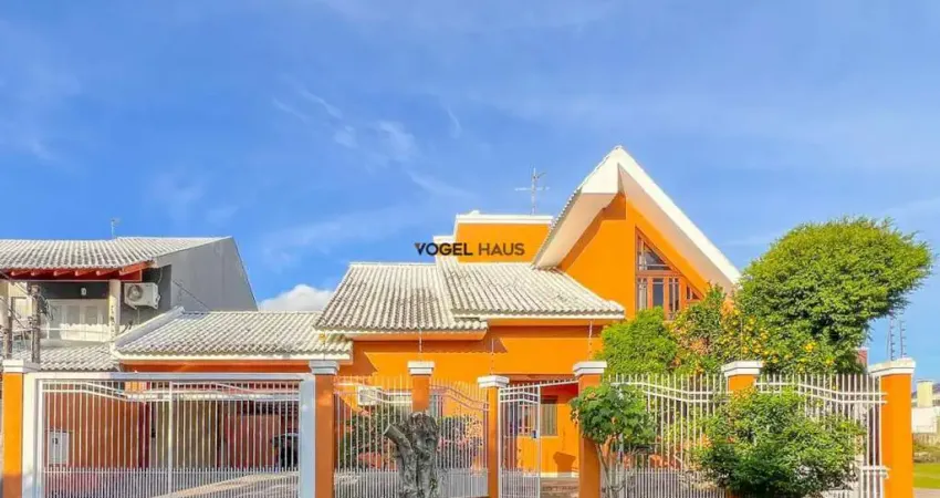 Casa Sobrado à venda em Canoas, Moinhos de Vento - Semimobiliado