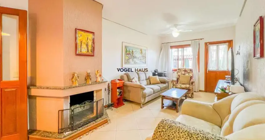 Sobrado semimobiliado com churrasqueira e lareira no bairro igara