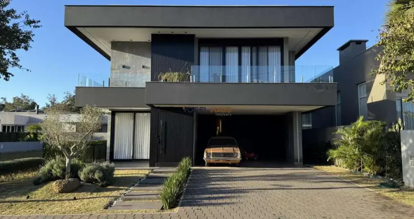 Sobrado em Condomínio com 290m² | Alphaville - Gravataí