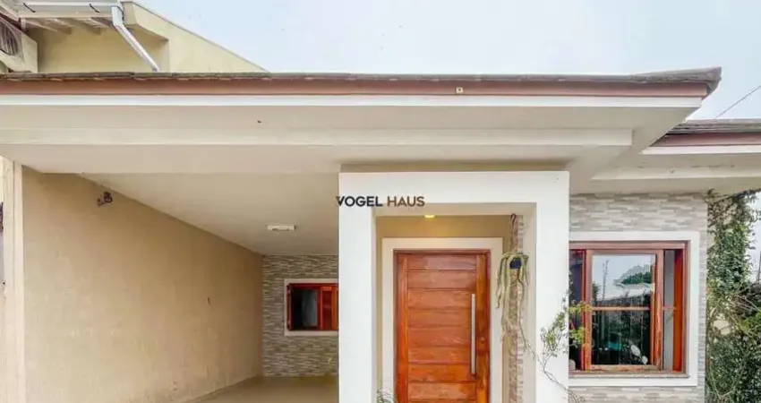 Casa térrea com piscina 3 dormitórios sendo 1 suíte no bairro igara