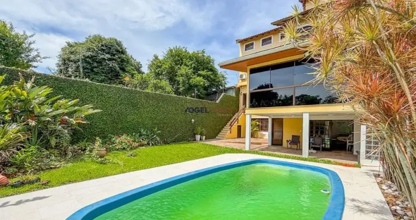Sobrado com piscina no bairro nossa senhora das graças - canoas.