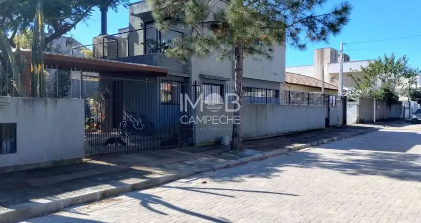 Casa com 4 quartos à venda na Servidão Venâncio Bernardino das Chagas, 510, Rio Tavares, Florianópolis