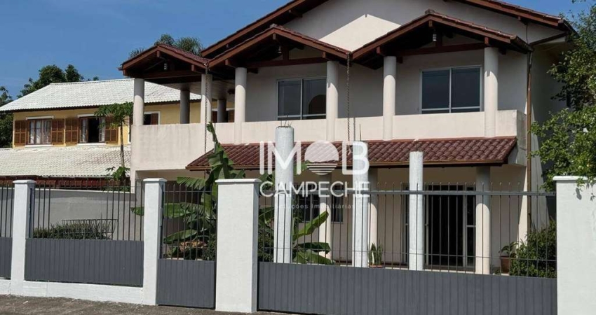 Casa com 3 dormitórios à venda, 239 m² por R$ 1.200.000,00 - Campeche - Florianópolis/SC