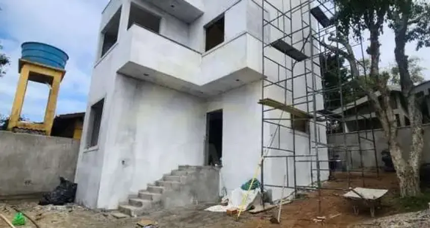 Casa para Venda em Florianópolis, Santinho, 3 dormitórios, 1 suíte, 1 banheiro, 3 vagas