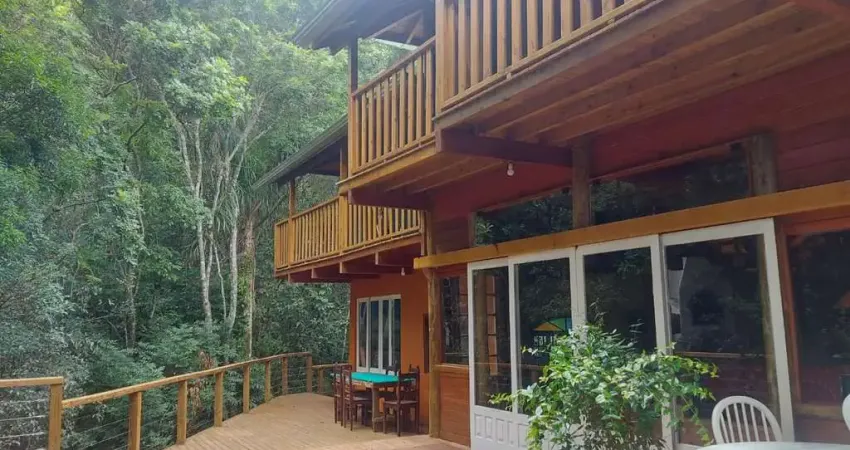 Chácara para Venda em Florianópolis, São João do Rio Vermelho, 3 dormitórios, 2 suítes, 3 banheiros, 4 vagas