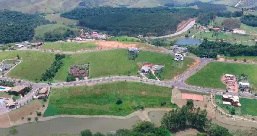 Casa em condomínio fechado à venda no Centro, Paraibuna