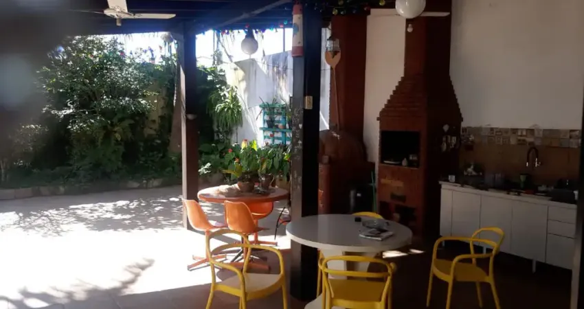Casa em condomínio fechado com 5 quartos à venda na Via das Hortências, 33, Jardim Colibri, Cotia