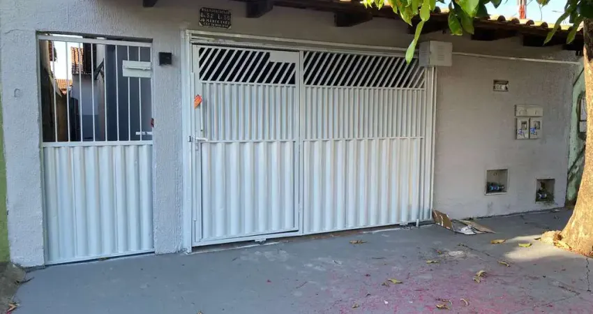 Lote com duas casas no ST. Maria Inês, Apda de Goiânia Casa de Rua com 4 Quarto(s) e 2 banheiro(s) à Venda, 125 por R$ 320.000 no setor Jardim Maria Inês AD13525