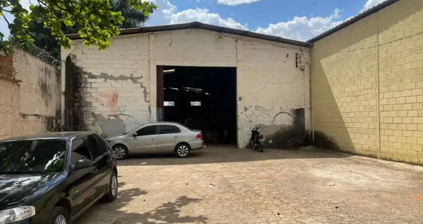 GALPÃO GUANABARA Galpão / Depósito à Venda, 479 por R$ 650.000 no setor Jardim Guanabara TA15182