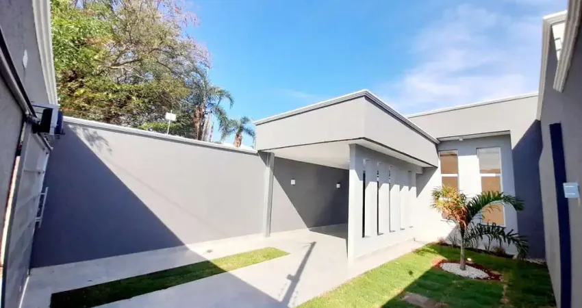 Casa com piscina em Senador Canedo Casa de Rua com 3 Quarto(s) e 2 banheiro(s) à Venda, 134 por R$ 600.000 no setor Bairro das Indústrias VN17622
