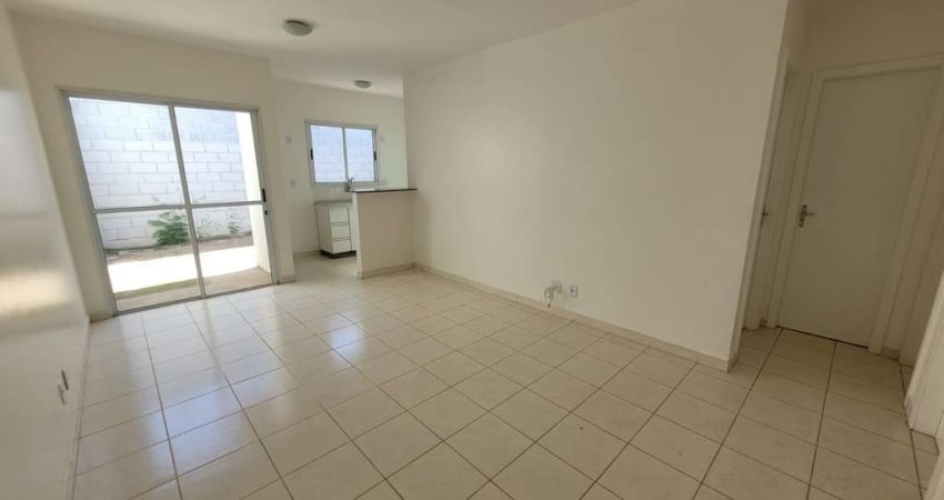 Casa - Residencial Jatobá Casa em Condomínio com 3 Quarto(s) e 2 banheiro(s) à Venda, 57 por R$ 250.000 no setor Jardim Gardênia ST17751