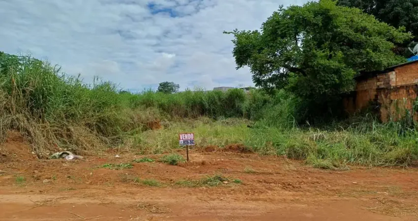LOTE DE RUA, SETOR CONDE DOS ARCOS, APARECIDA DE GOIÂNIA Lote à Venda, 360 por R$ 130.000 no setor Setor Conde dos Arcos AD19653