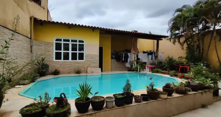 SOBRADO SETOR NOVA SUIÇA- ESTUDA PERMUTA Sobrado com 4 Quarto(s) e 6 banheiro(s) à Venda, 407 por R$ 1.350.000 no setor Nova Suiça TA19667