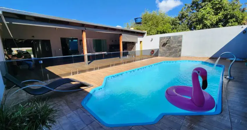 Casa Jardim Monte Cristo Casa de Rua com 3 Quarto(s) e 3 banheiro(s) à Venda, 180 por R$ 700.000 no setor Jardim Ipiranga AD21472