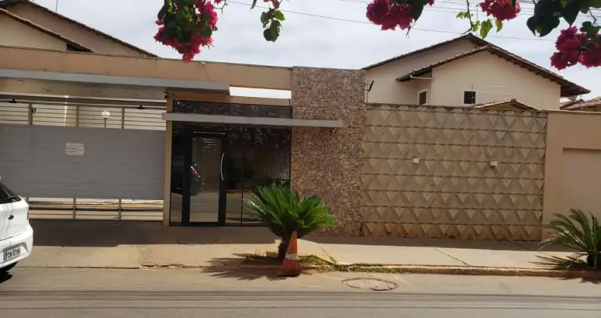 RESIDENCIAL VILLAGE DO BOSQUE – CASA SOBRADO  Casa em Condomínio com 3 Quarto(s) e 4 banheiro(s) à Venda, 174.7 por R$ 869.999 no setor Setor Central AD23053