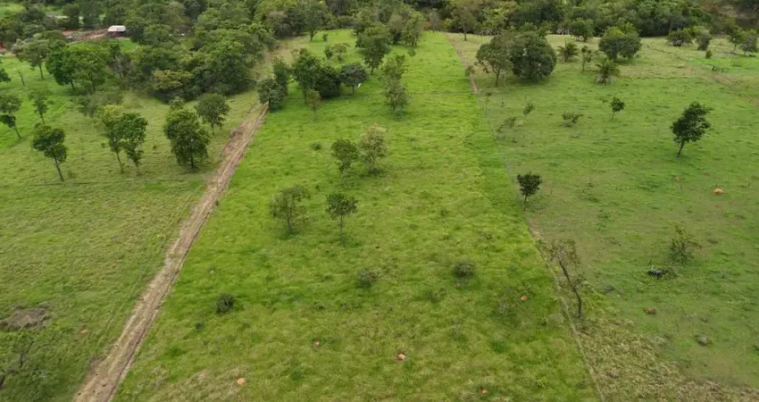 Área rural de 20 mil m² em  Bonfinopolis  Chácara à Venda, 20000 por R$ 318.000 AD24841