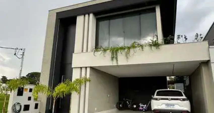 Casa Jardins Sevilha Casa em Condomínio com 3 Quarto(s) e 4 banheiro(s) à Venda, 250 por R$ 2.700.000 no setor Vila Rosa AD24925