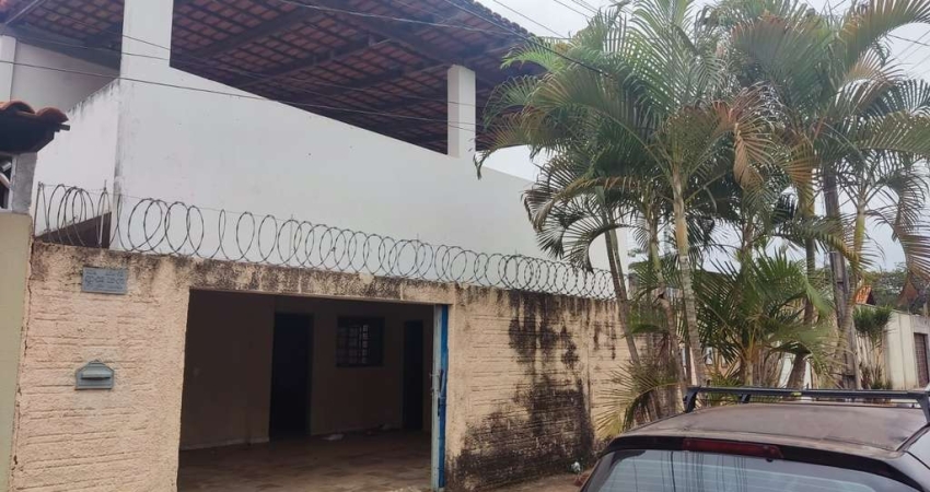 Casa de Rua Asa Branca Casa de Rua com 6 Quarto(s) e 4 banheiro(s) à Venda, 300 por R$ 319.000 no setor Setor Asa Branca AD25166