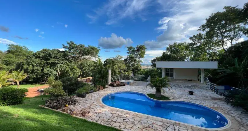 Casa térrea de 4 suítes no Residencial Aldeia do Vale em Goiânia/GO Casa em Condomínio com 4 Quarto(s) e 7 banheiro(s) à Venda, 360 por R$ 3.850.000 no setor Residencial Aldeia do Vale AD25378