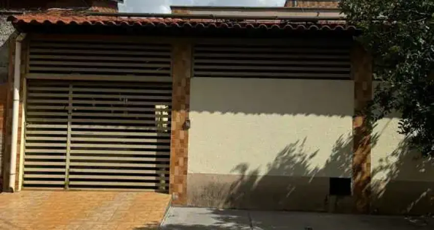 Casa de Rua Casa de Rua com 3 Quarto(s) e 2 banheiro(s) à Venda, 200 por R$ 400.000 no setor Jardim Bonanza AX25497